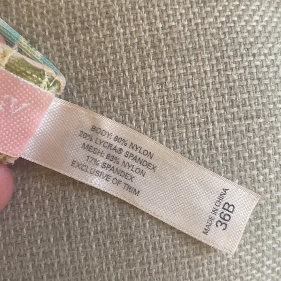 3 for $15 Bundle Discount! Victoria's Secret Pastel Floral Bathing Suit Top - Picture 4 of 6